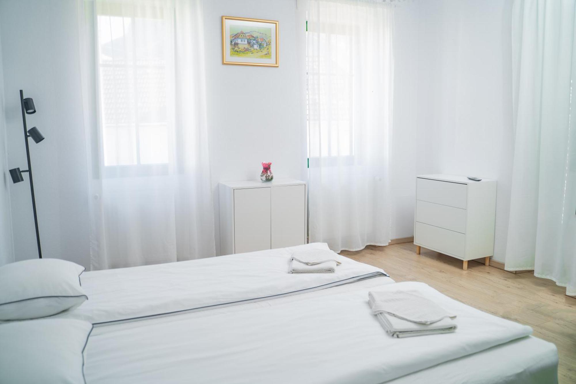 Casa Botar Vendeghaz Bed & Breakfast Rimetea Ngoại thất bức ảnh